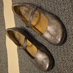 Taos Mary Jane Size 11